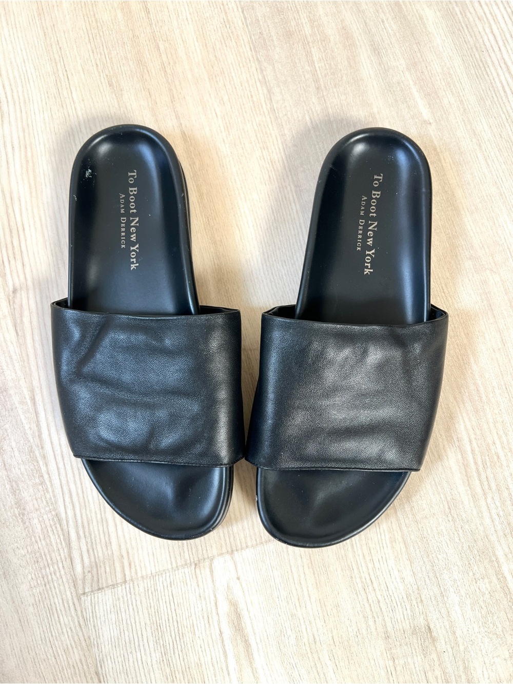 TO BOOT black leather minimalist pelican slides sandals / 10
